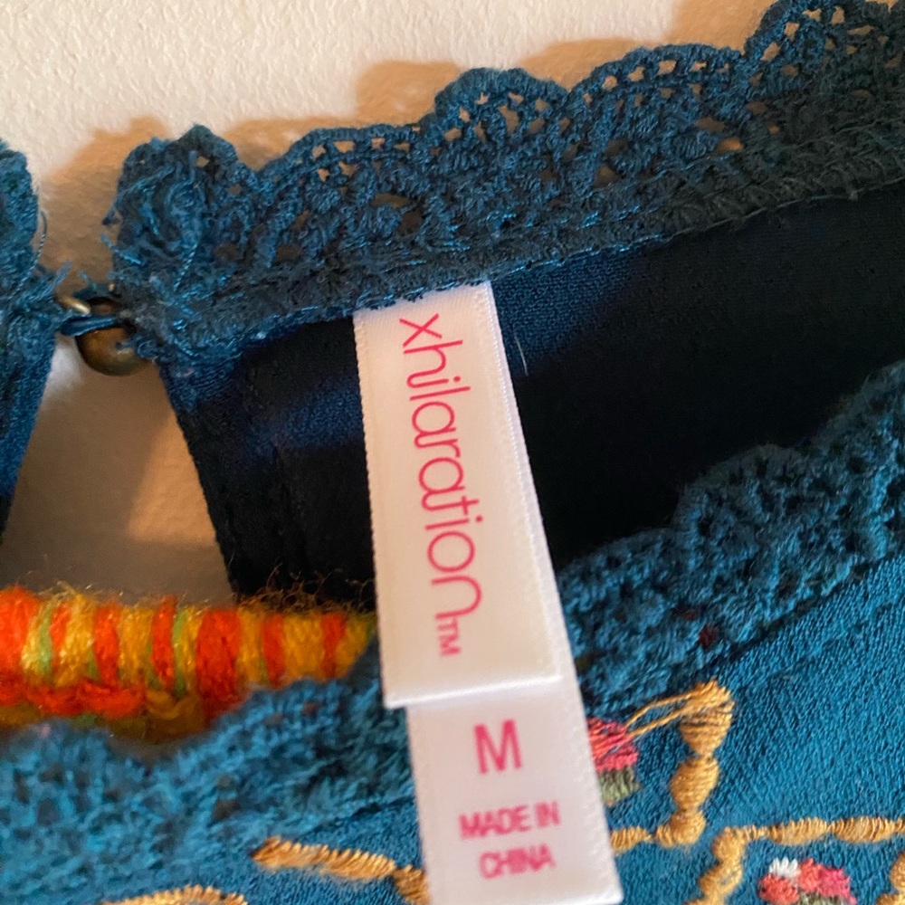Embroidered Top - Picture 2 of 3